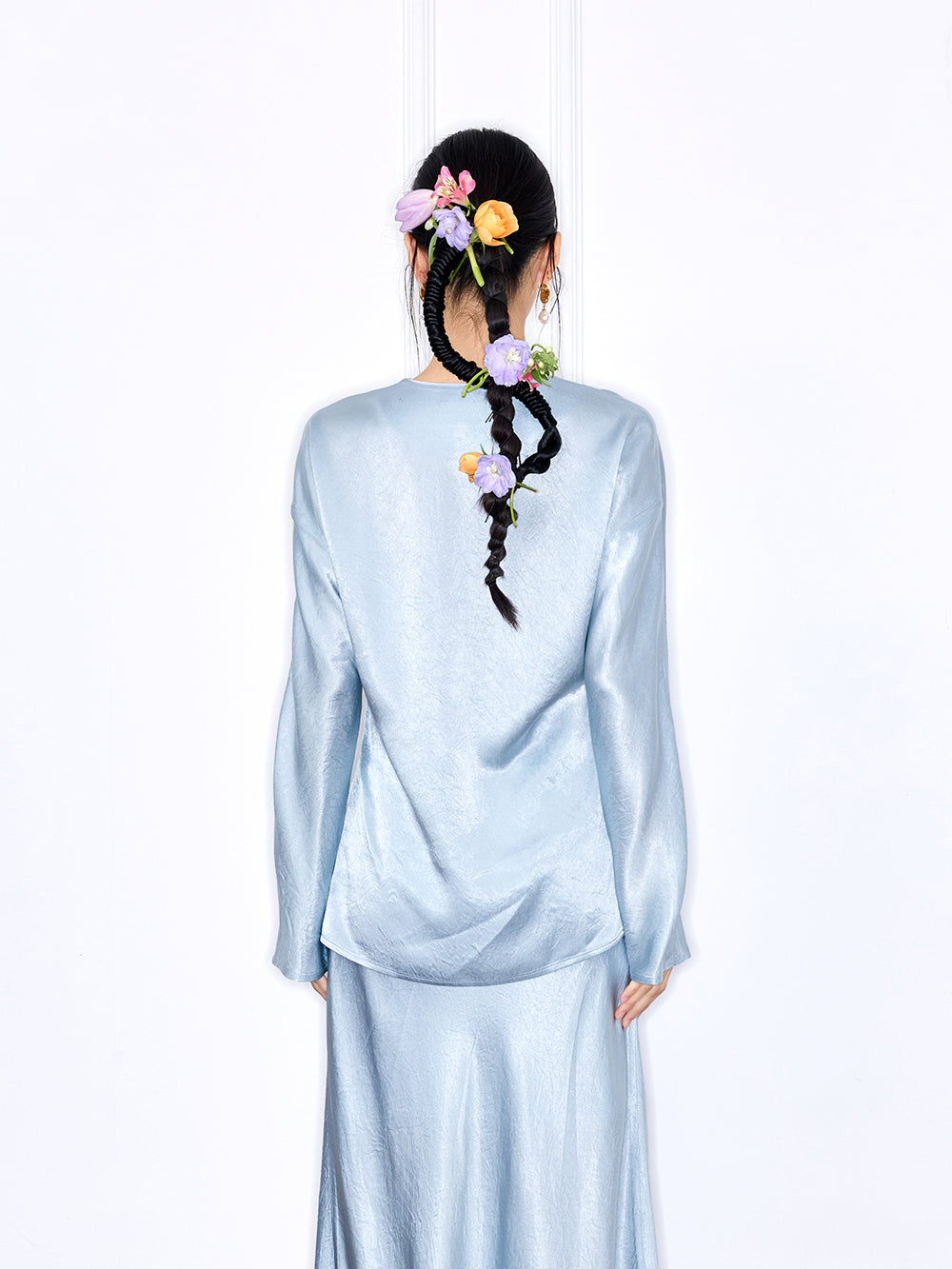 MUKZIN "Capsule Collection" New Chinese Style Embroidered V-Neck Acetate Blouse