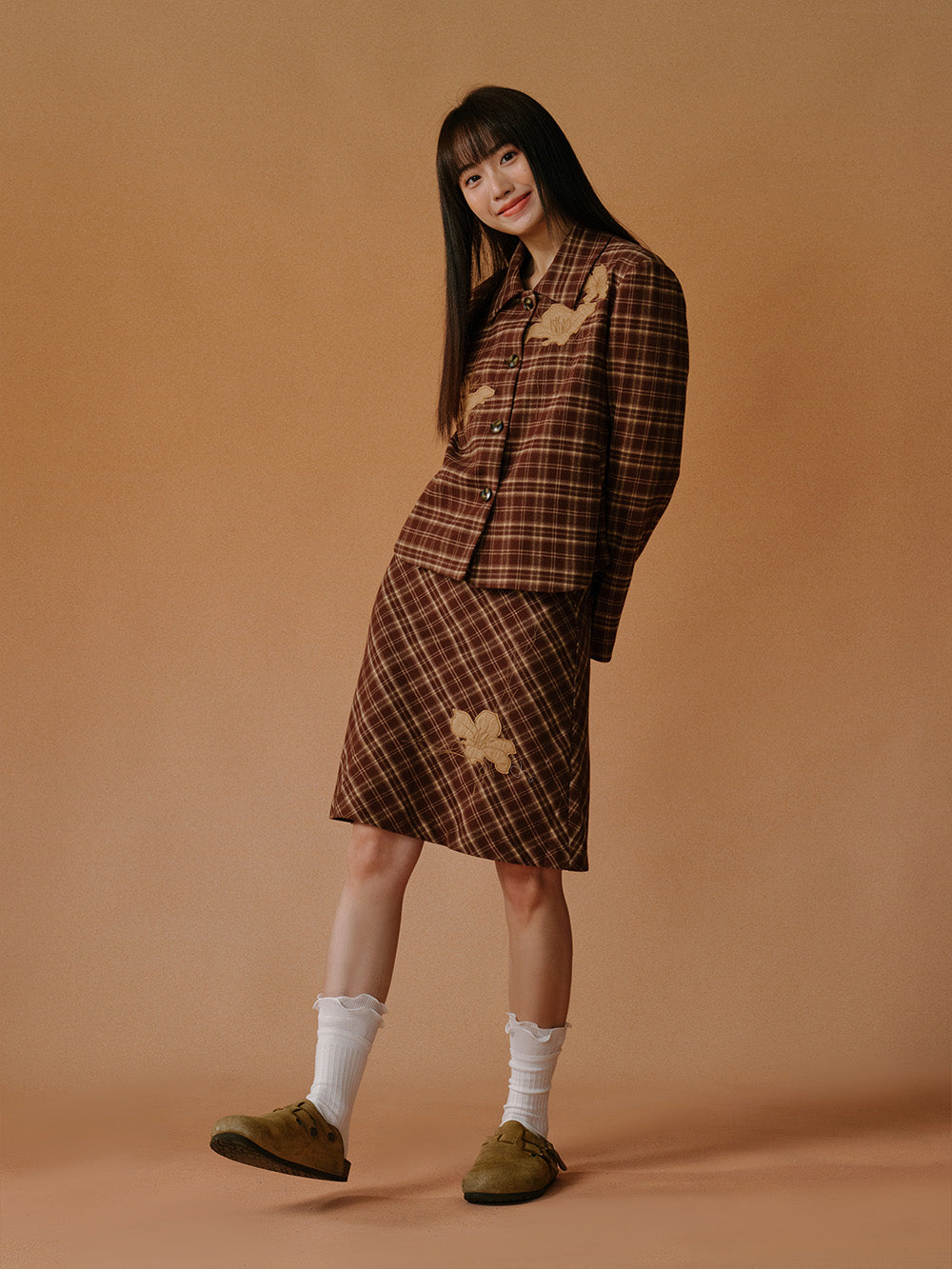 MUKTANK x LOUMUTAKU Iris Flower Felted Wool Embroidered Plaid Mini Suit