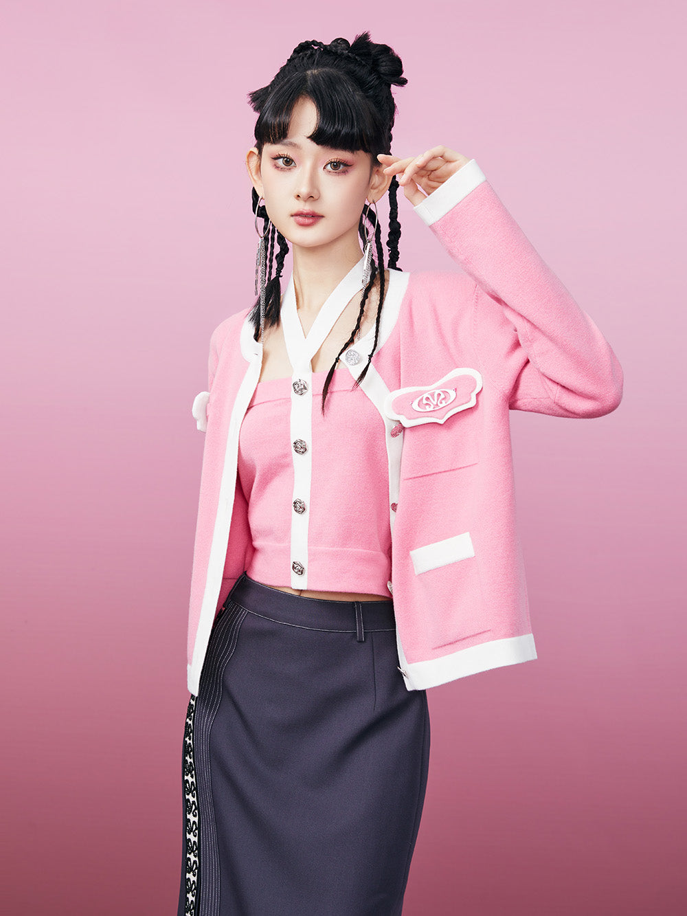 MUKZIN Black and White Chanel-inspired Two-piece Knited Cardigan