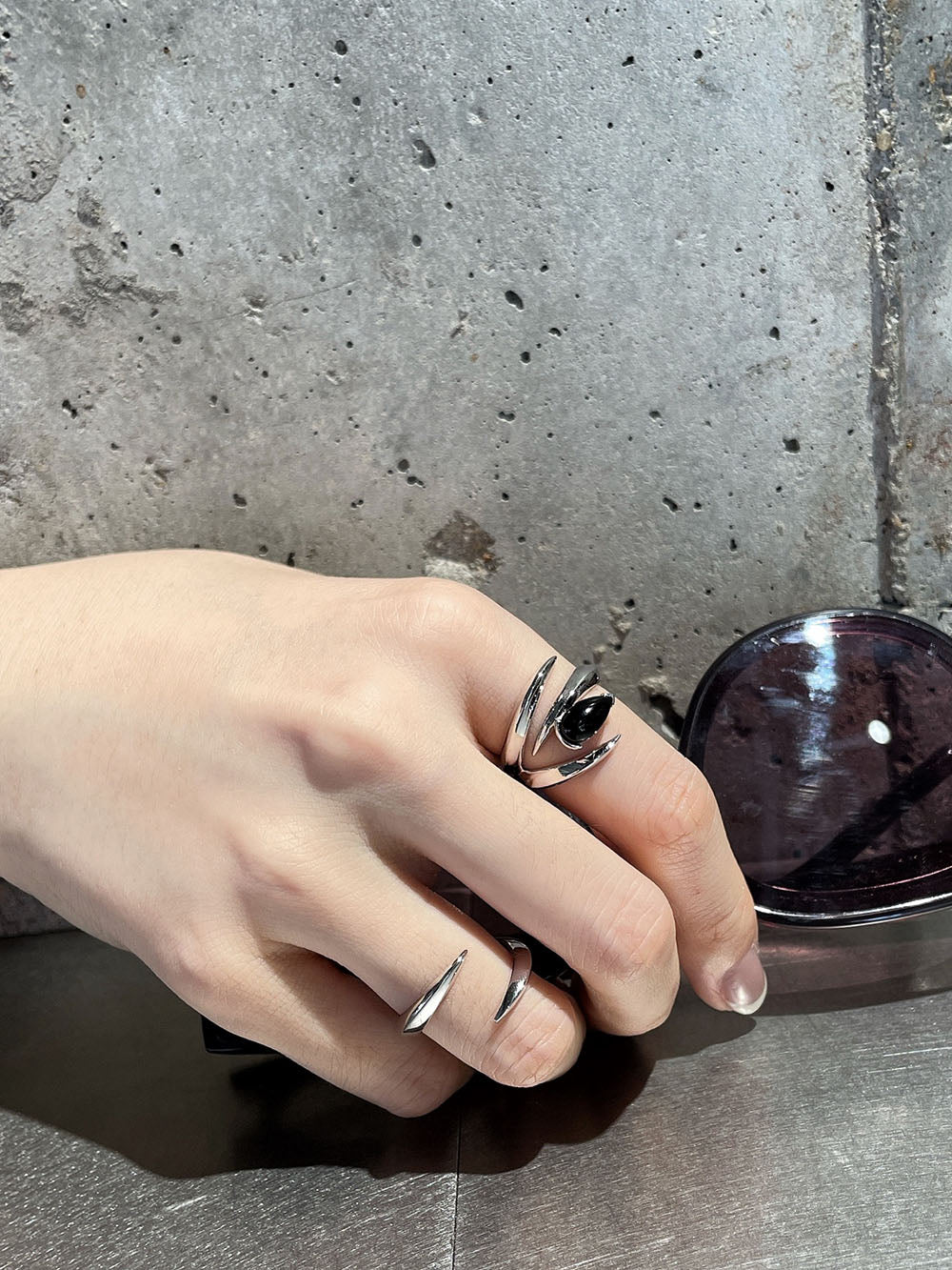 MUKTANK x Mandarin Zan Club Black Onyx Dragon Claw Wide Ring