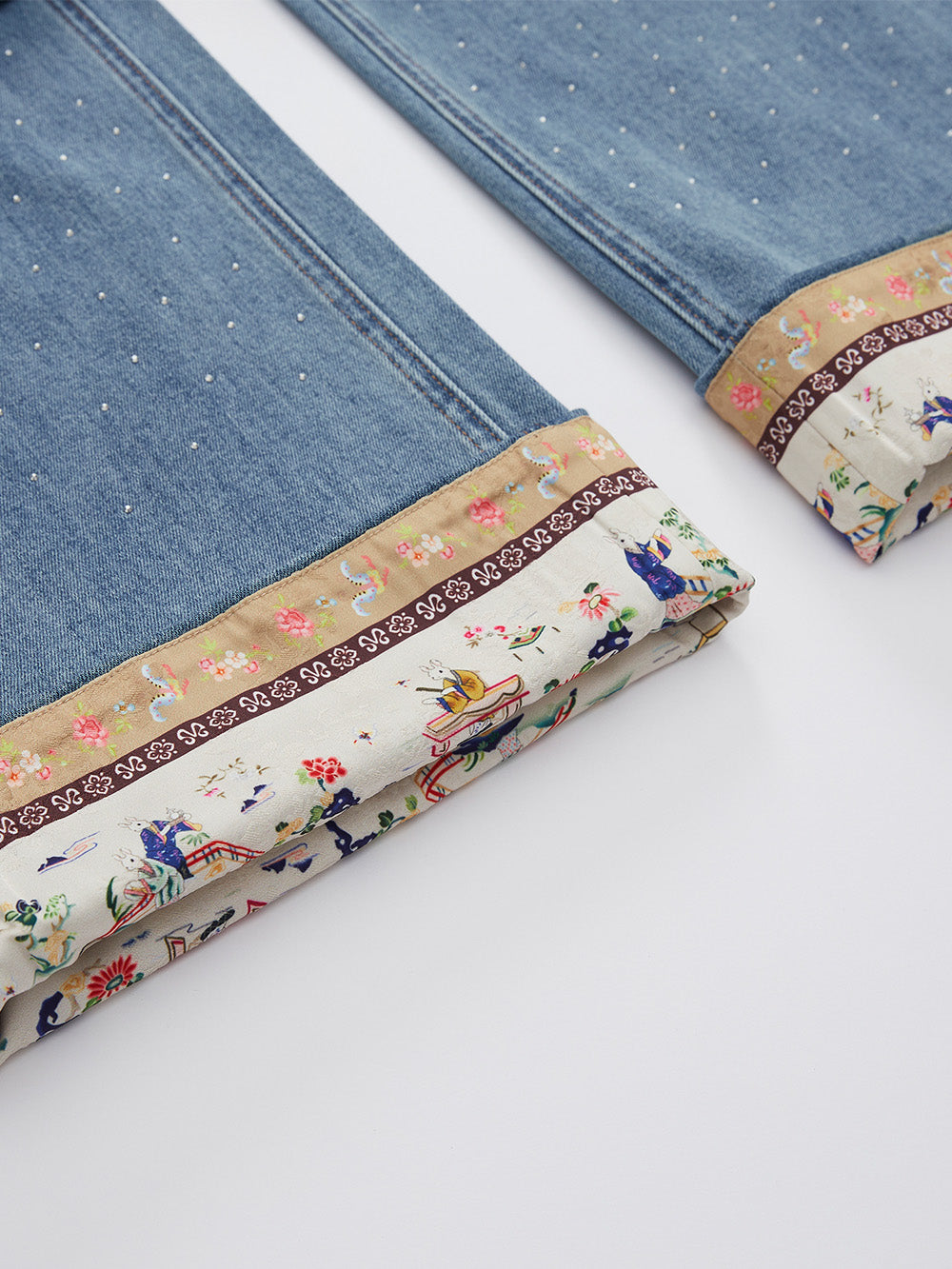 MUKZIN Lilong "Young Travel" Slimming Patchwork Straight-Leg Jeans