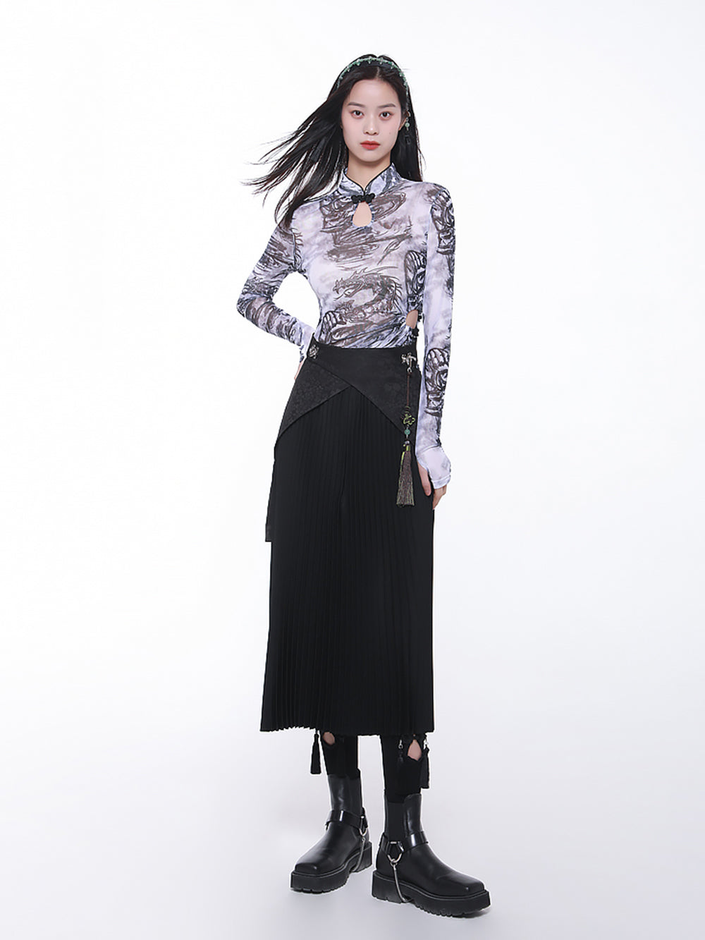 MUKTANK × CUUDICLAB Modified Song-style Pleated Skirts