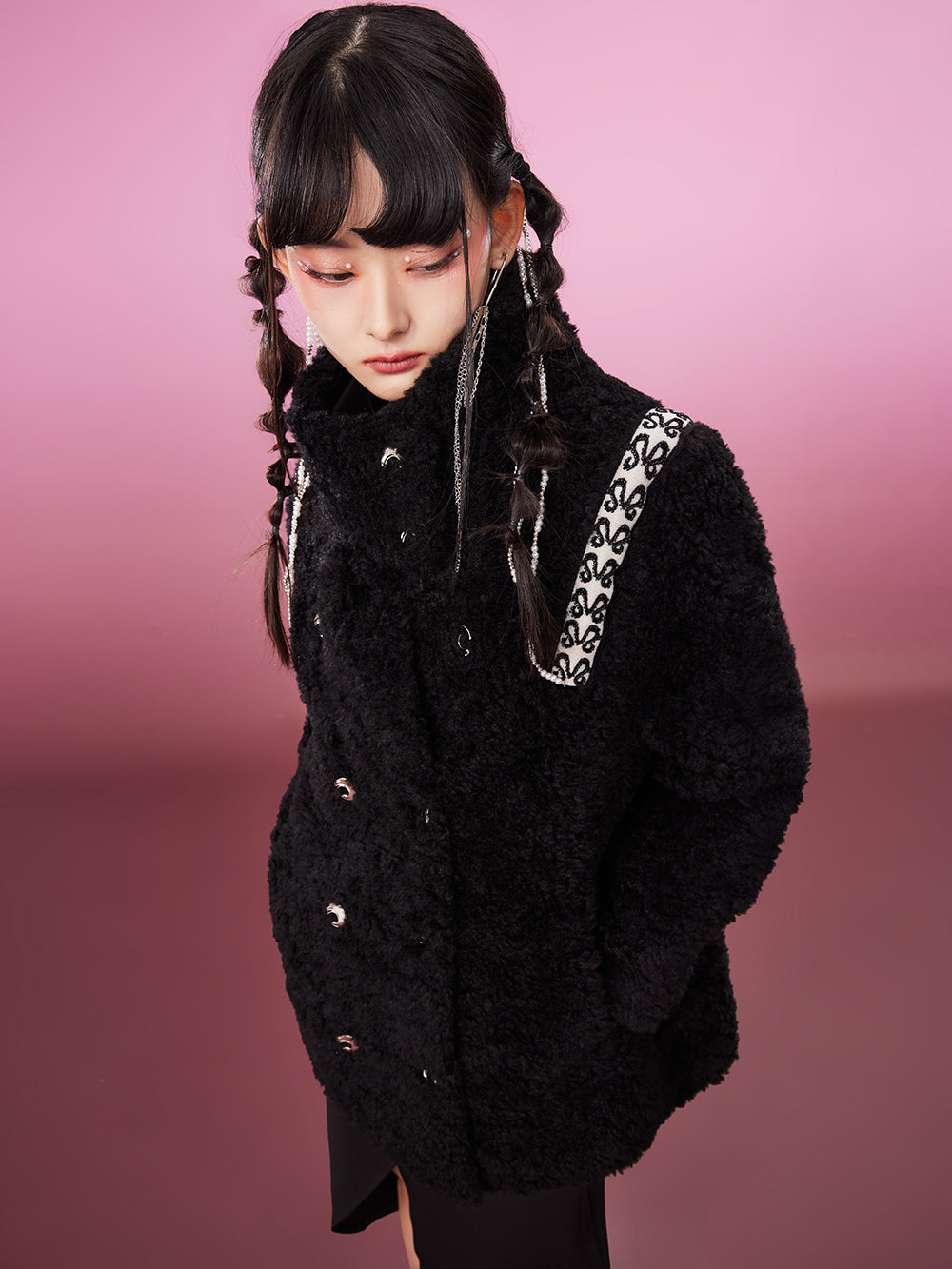 MUKZIN Medium Long Black Embroidered Patchworks Fur Coat