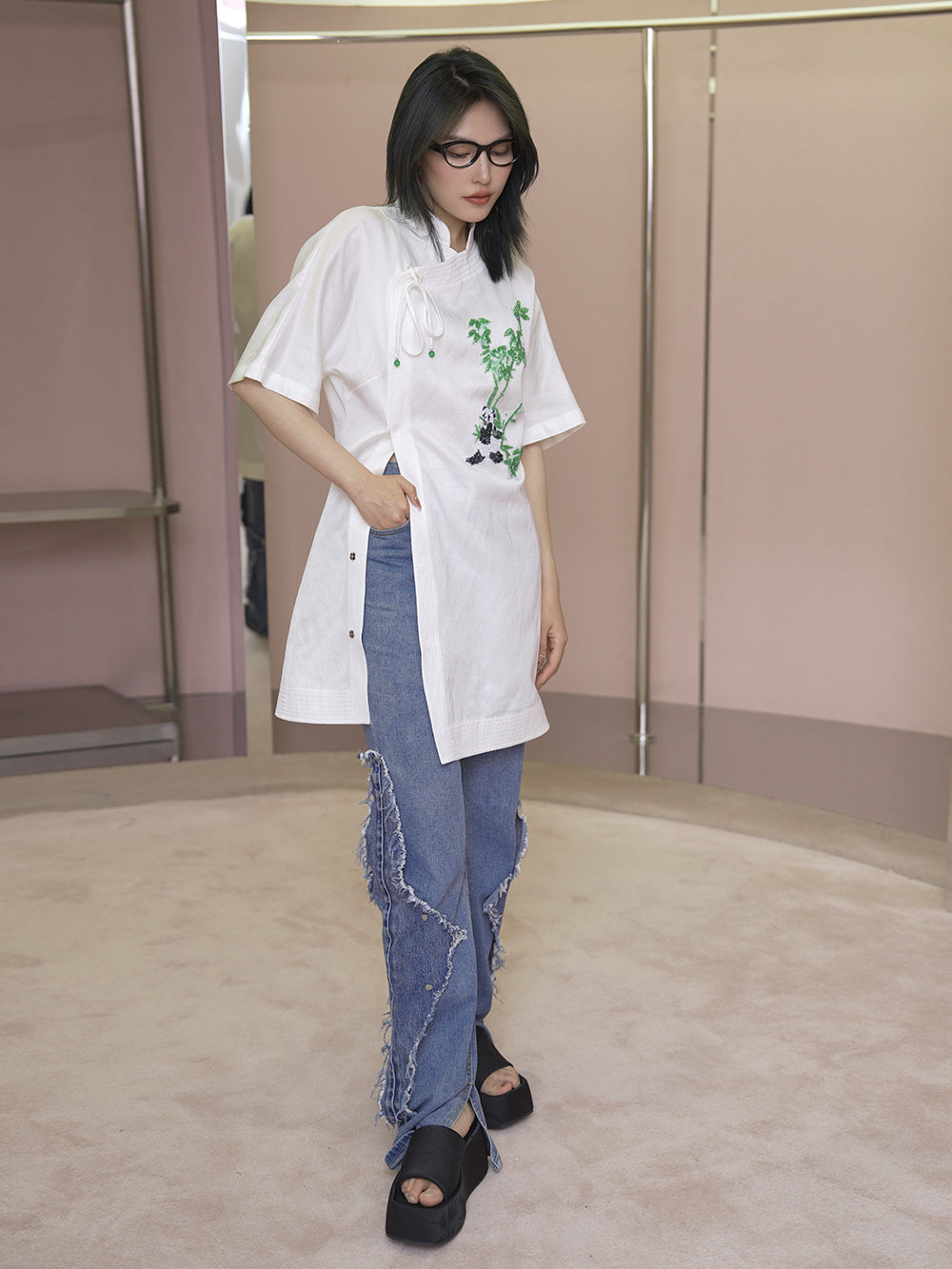 MUKZIN Chinese Style Stand Collar Panda Embroidered Shirt Dress