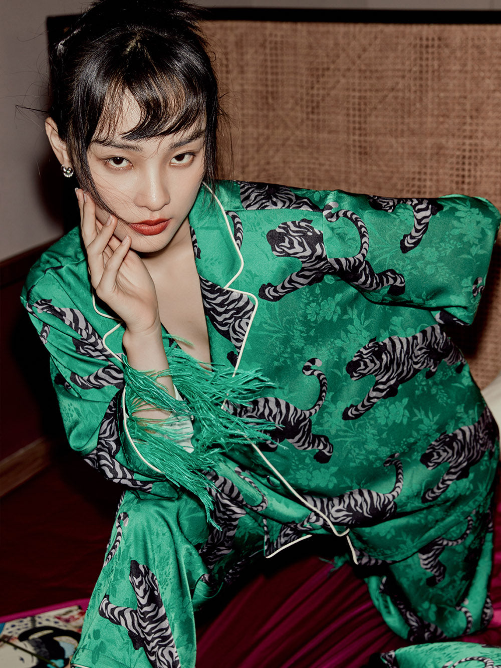MUKZIN Crouching Dragon and Hidden Tiger with Ostrich Hair Pajama Shirts