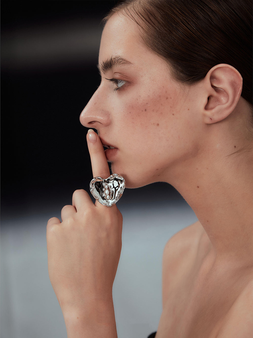 MUKTANK X PEARLONA Dangerous Garden -Venus Flytrap Heart-shaped Pearl Ring