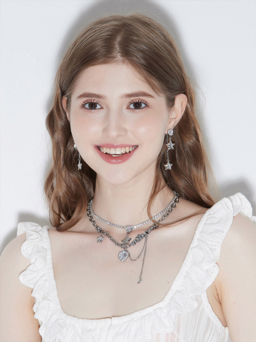 MUKTANK x WHITEHOLE Shining Party Star Earrings