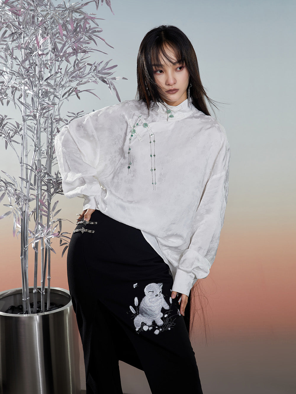 MUKZIN White Loose New Retro Shirt
