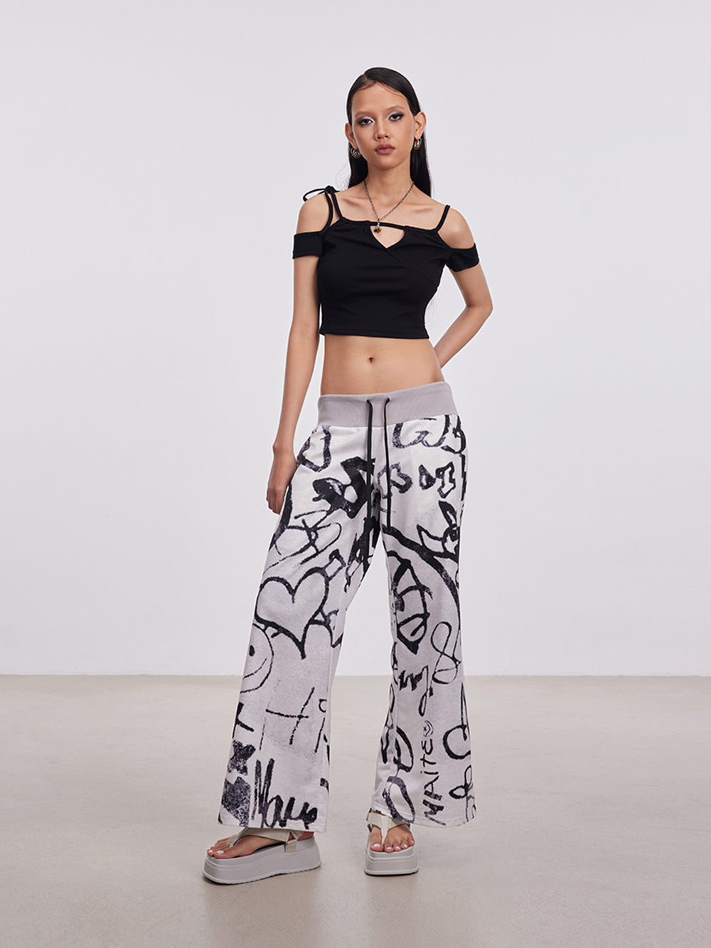 MUKTANK x Damage Asia Berlin Graffiti Low-waist Sporty Casual Pants