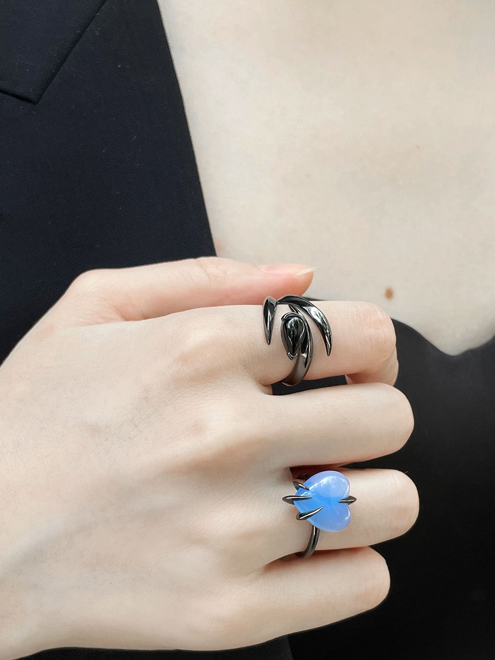 MUKTANK x Mandarin Zan Club Black Onyx Dragon Claw Wide Ring