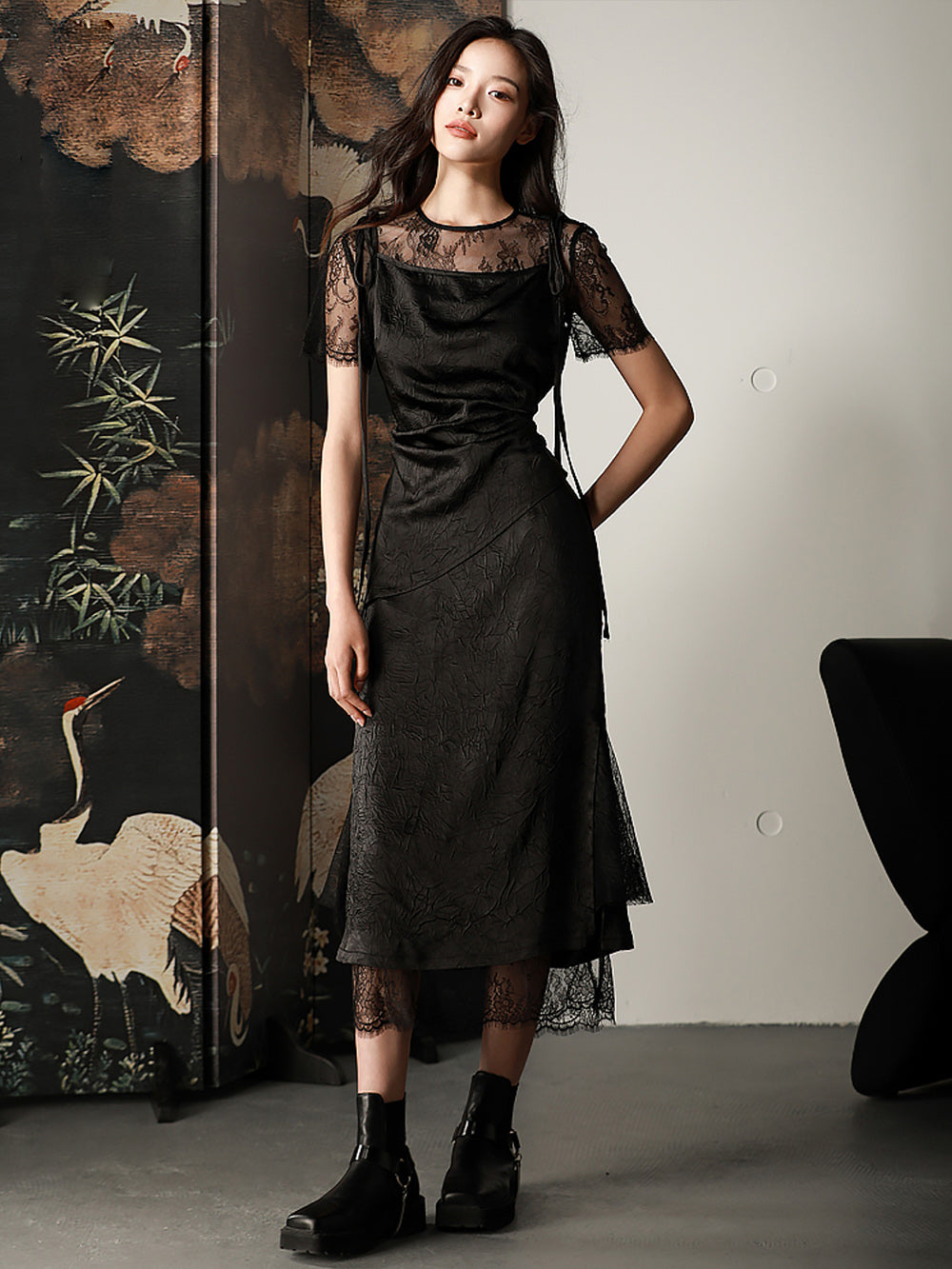 MUKTANK X CUUDICLAB Faux Two-Piece Lace Tie-Up Top
