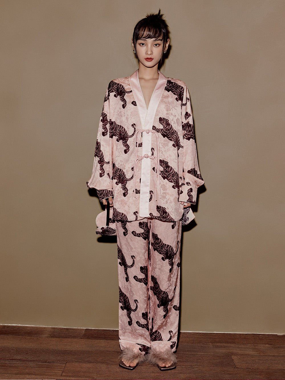 MUKZIN Crouching Dragon and Hidden Tiger Neo Chinese Pajama Shirts