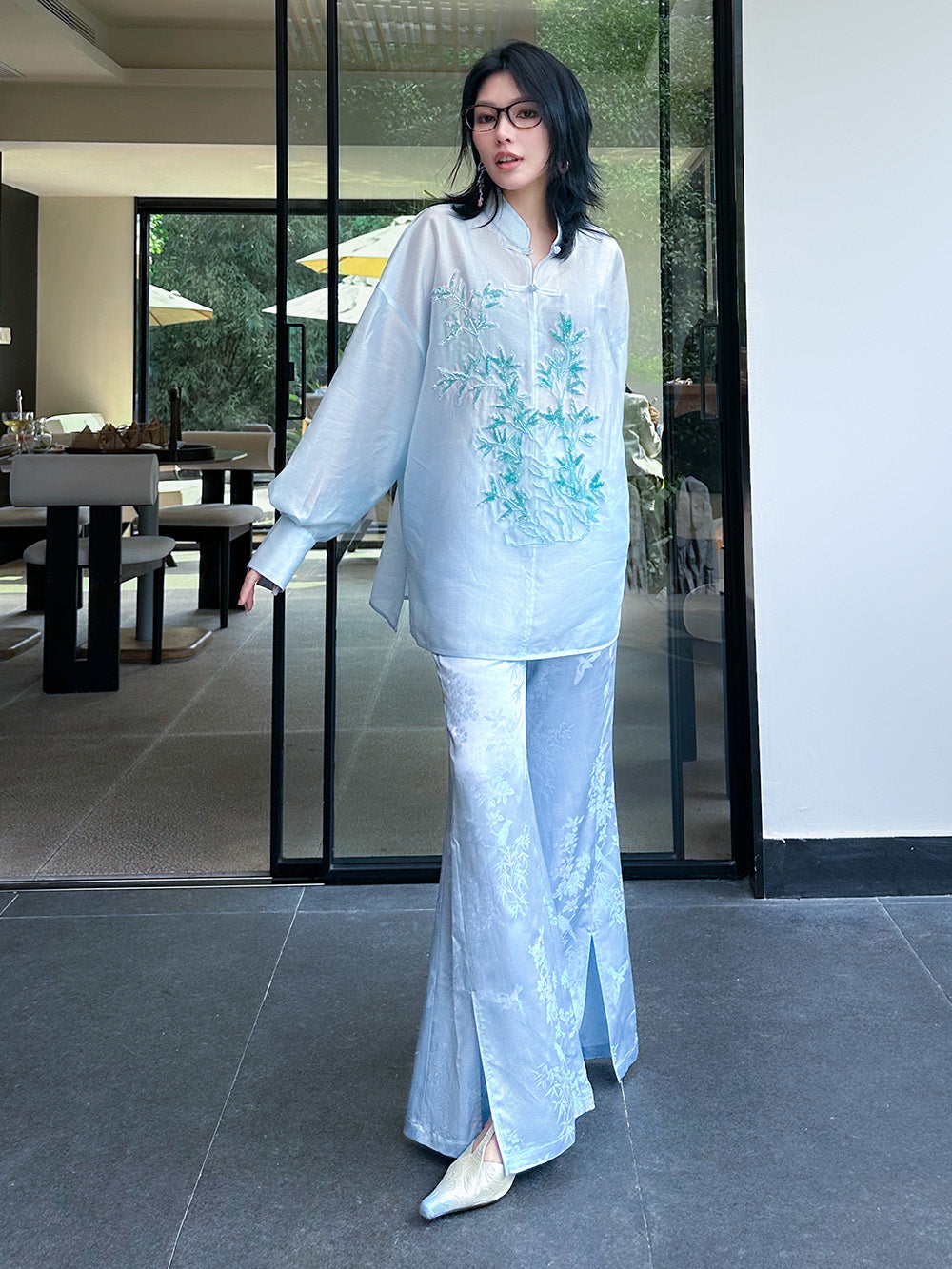 MUKZIN Chinese Style Stand-up Collar Button-down Long-sleeved Shirt