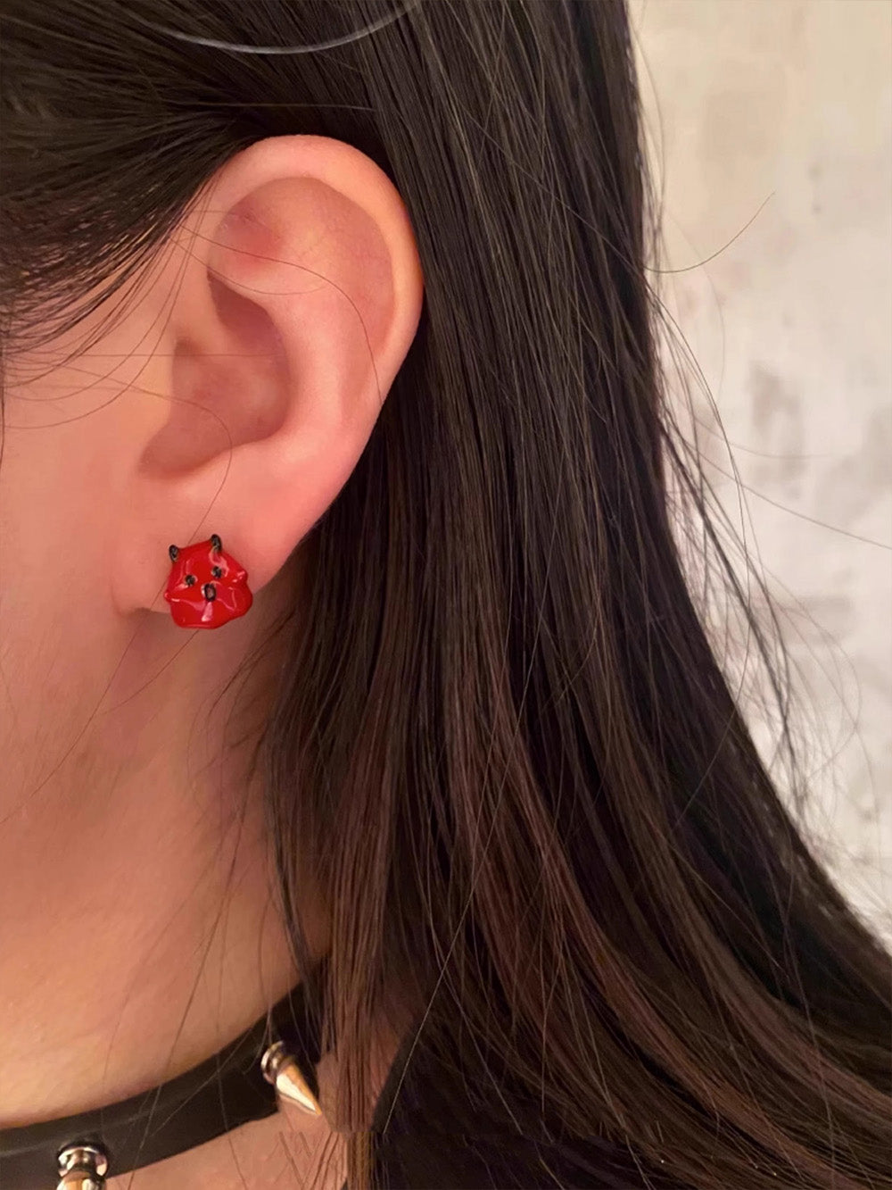 MUKTANK X WHITEHOLE Adorable and Unique Design Silver Needle Earrings