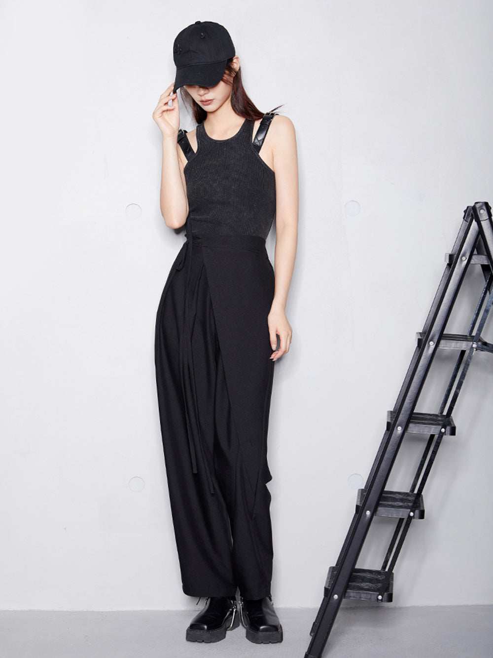 MUKTANKxCUUDICLAB Diagonal Placket Strap Suit Pants