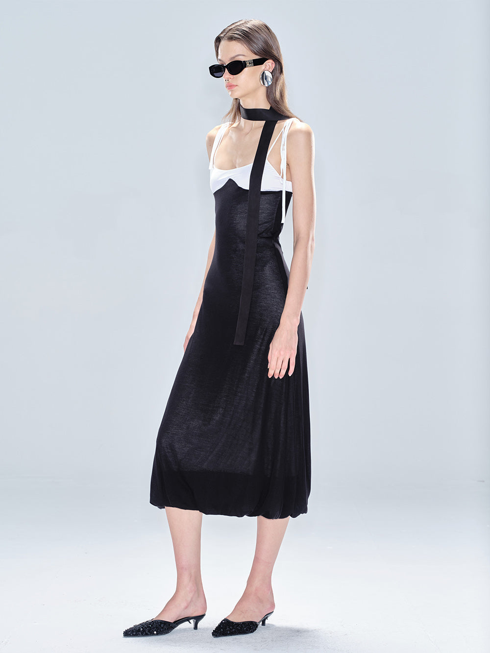 MUKTANK x MODULER Silk and Tencel Colorblock Strap Fitted Dress