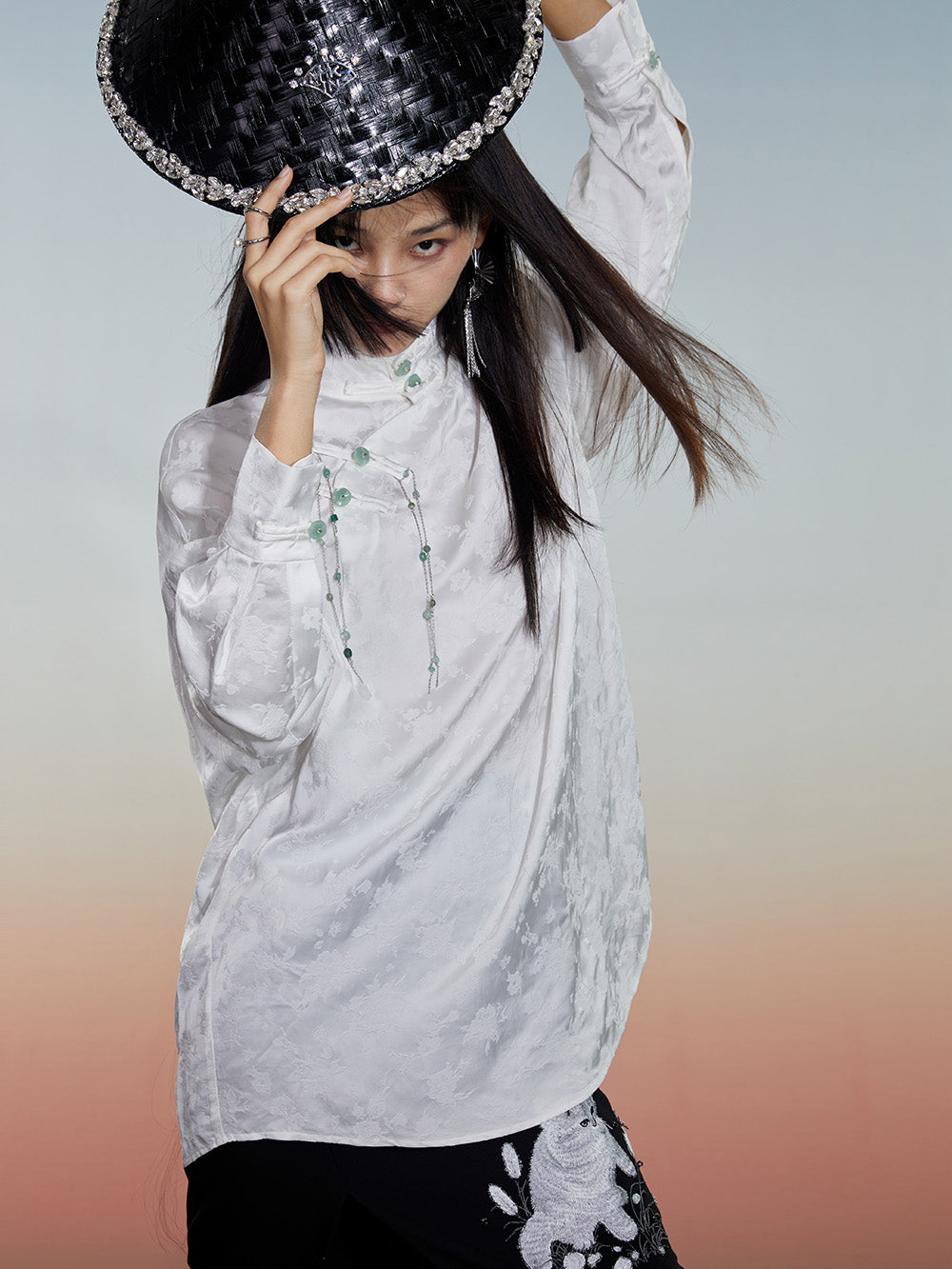 MUKZIN White Loose New Retro Shirt