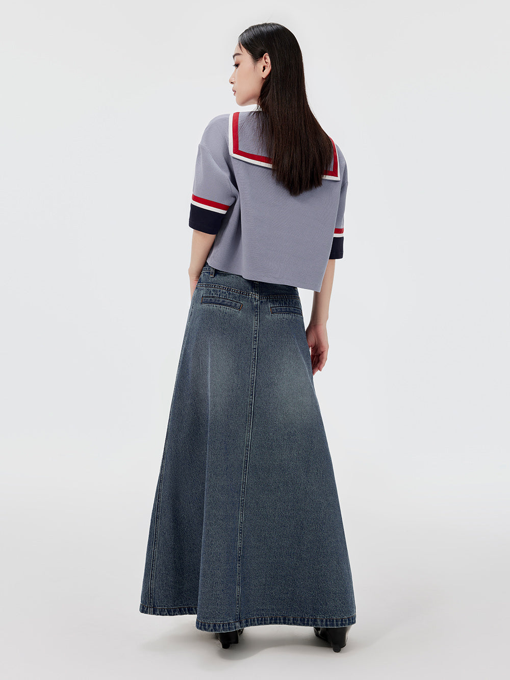 MUKZIN Navy Collar Cartoon Embroidered Loose T-shirt