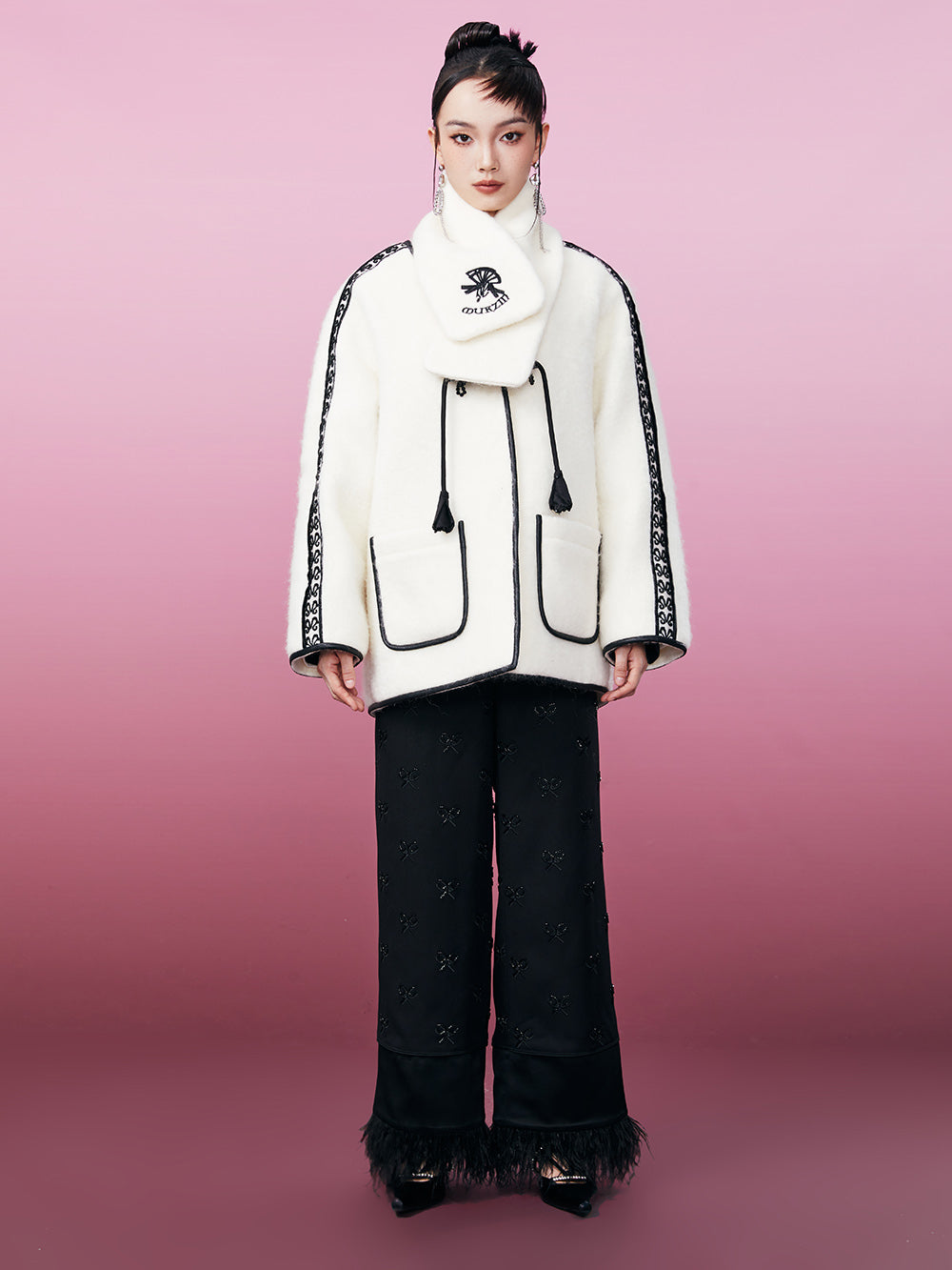 MUKZIN Water Waved Woolen White Coat