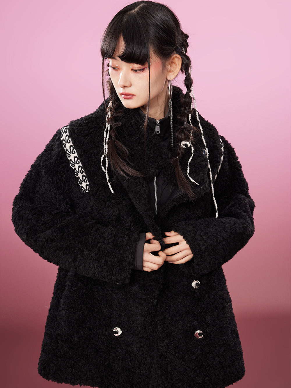 MUKZIN Medium Long Black Embroidered Patchworks Fur Coat