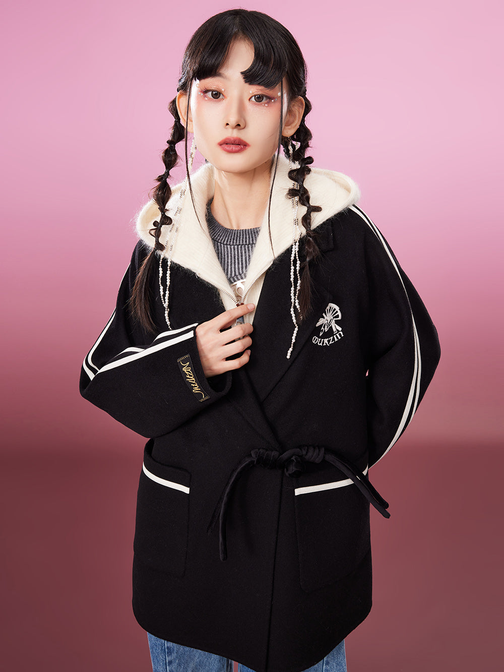 MUKZIN Sporty Frog Button Sleek Pink Coat