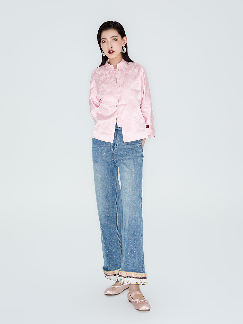 MUKZIN  Linglong Textured Cartoon Embroidery Crewneck Sweatshirt