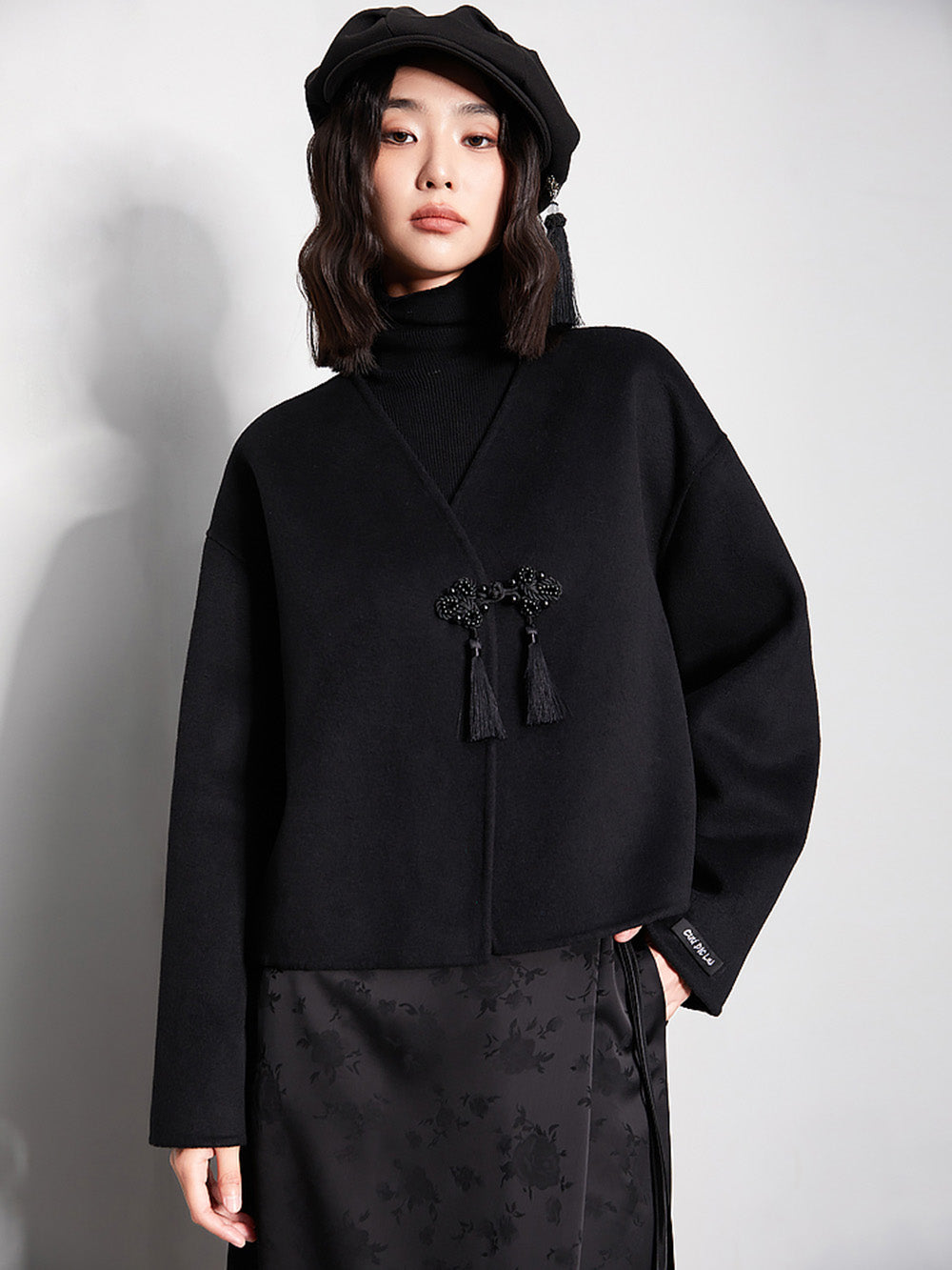 MUKTANK×LOUMUTAKU Lily Patterned Overcoat main image 0