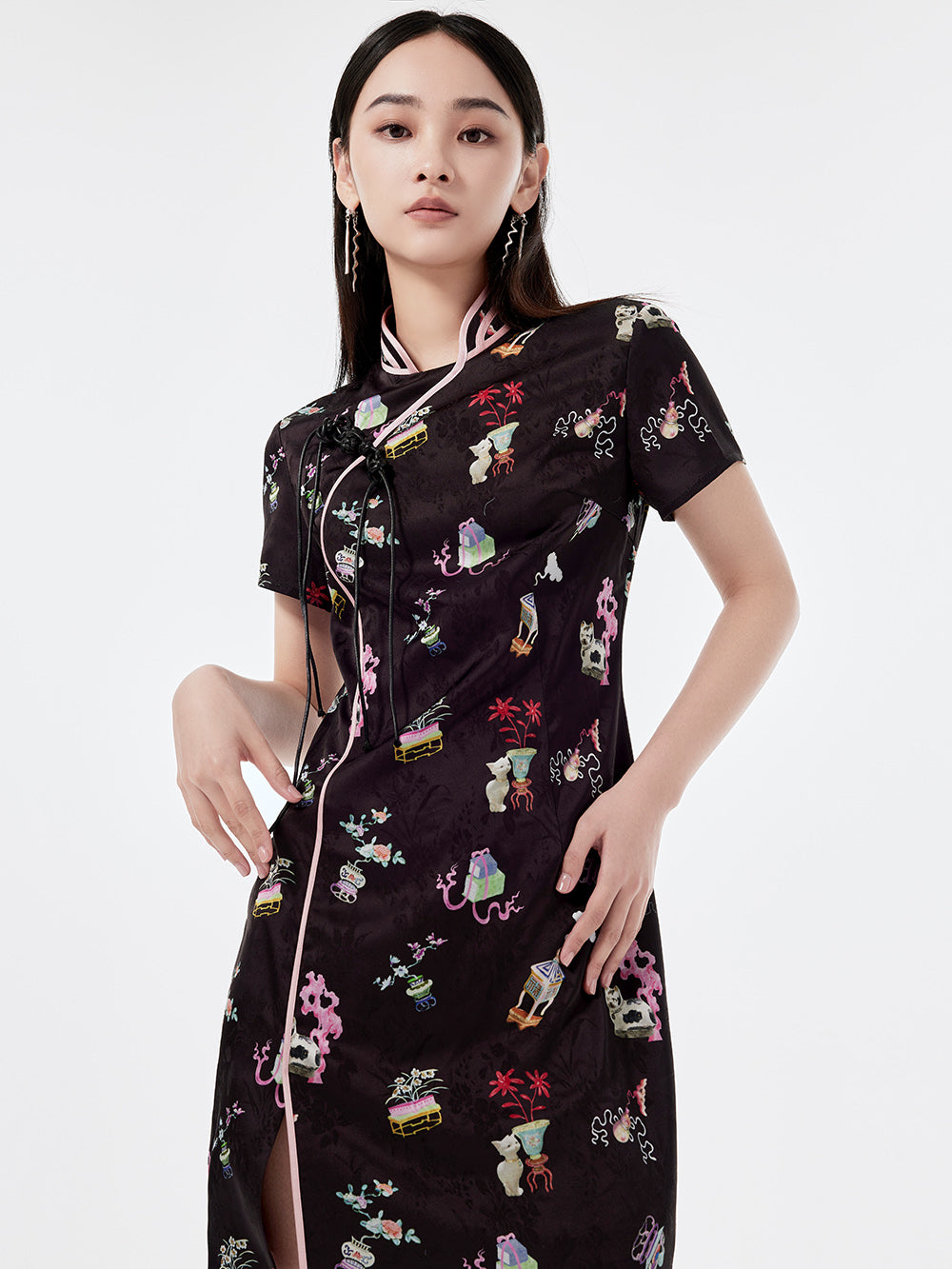 MUKZIN Creative Printed Slit Short-Sleeved Cheongsam