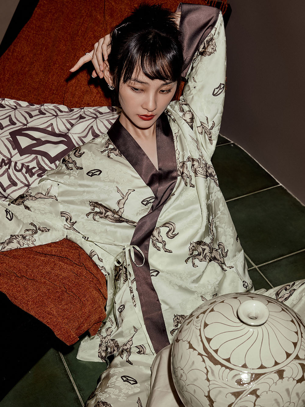 MUKZIN Color Block Printed Retro Style Shirt + Pants Set+Socks