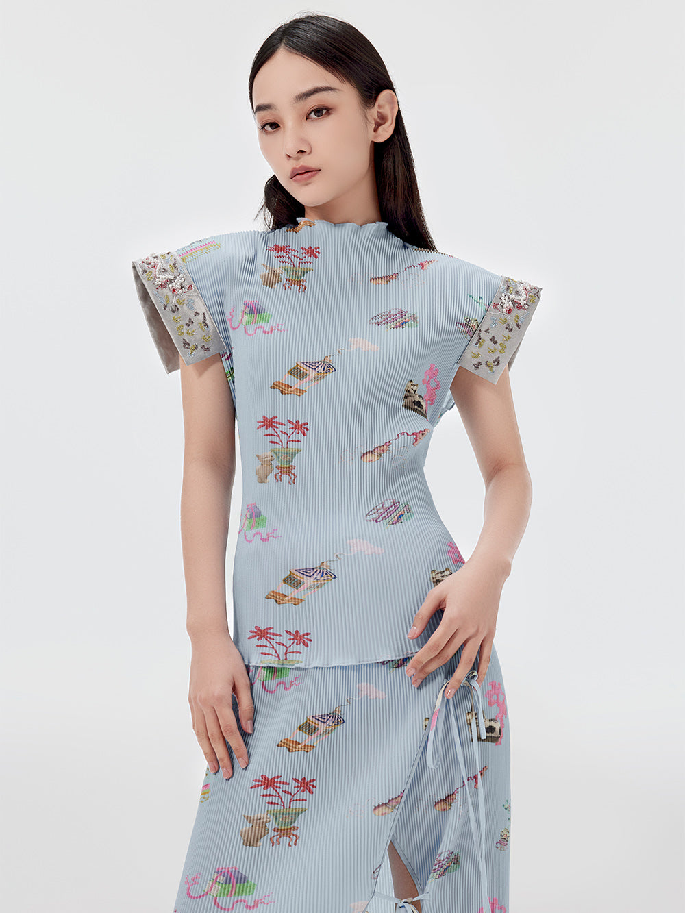 MUKZIN Mid-collar Printed Sleeveless Slim Fit T-shirt
