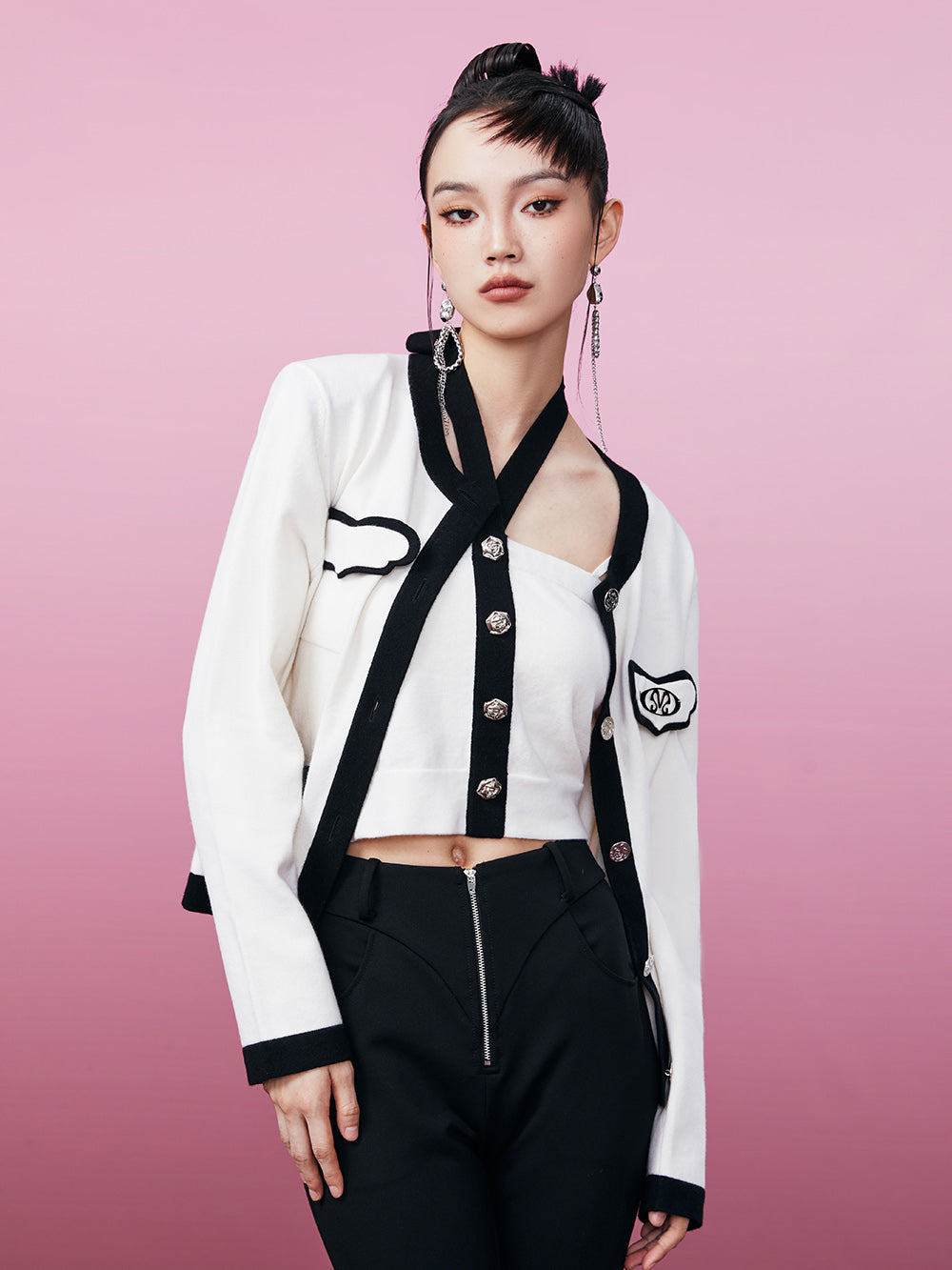MUKZIN Black and White Chanel-inspired Two-piece Knited Cardigan