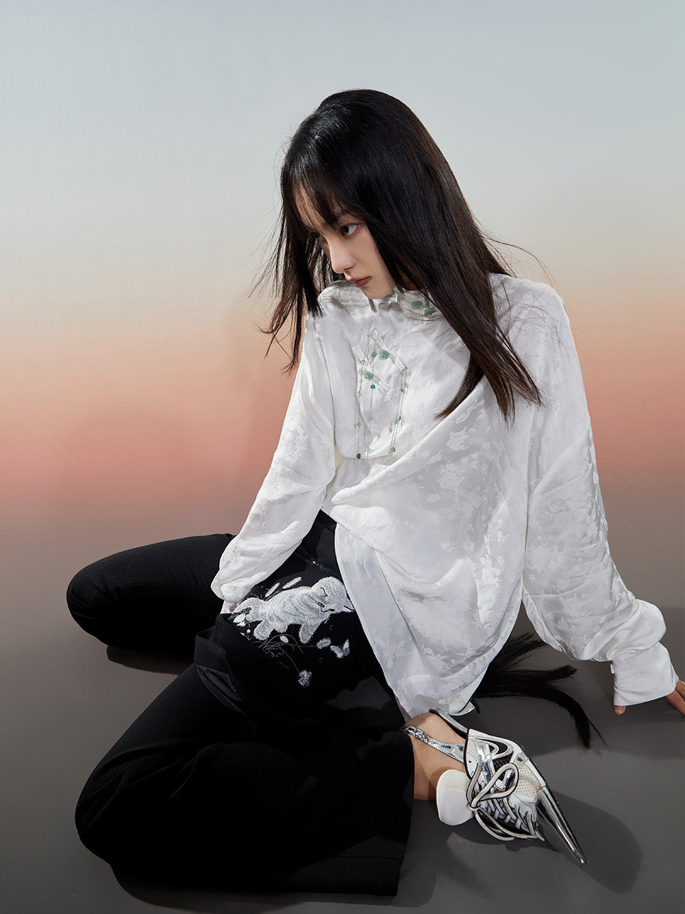 MUKZIN White Loose New Retro Shirt