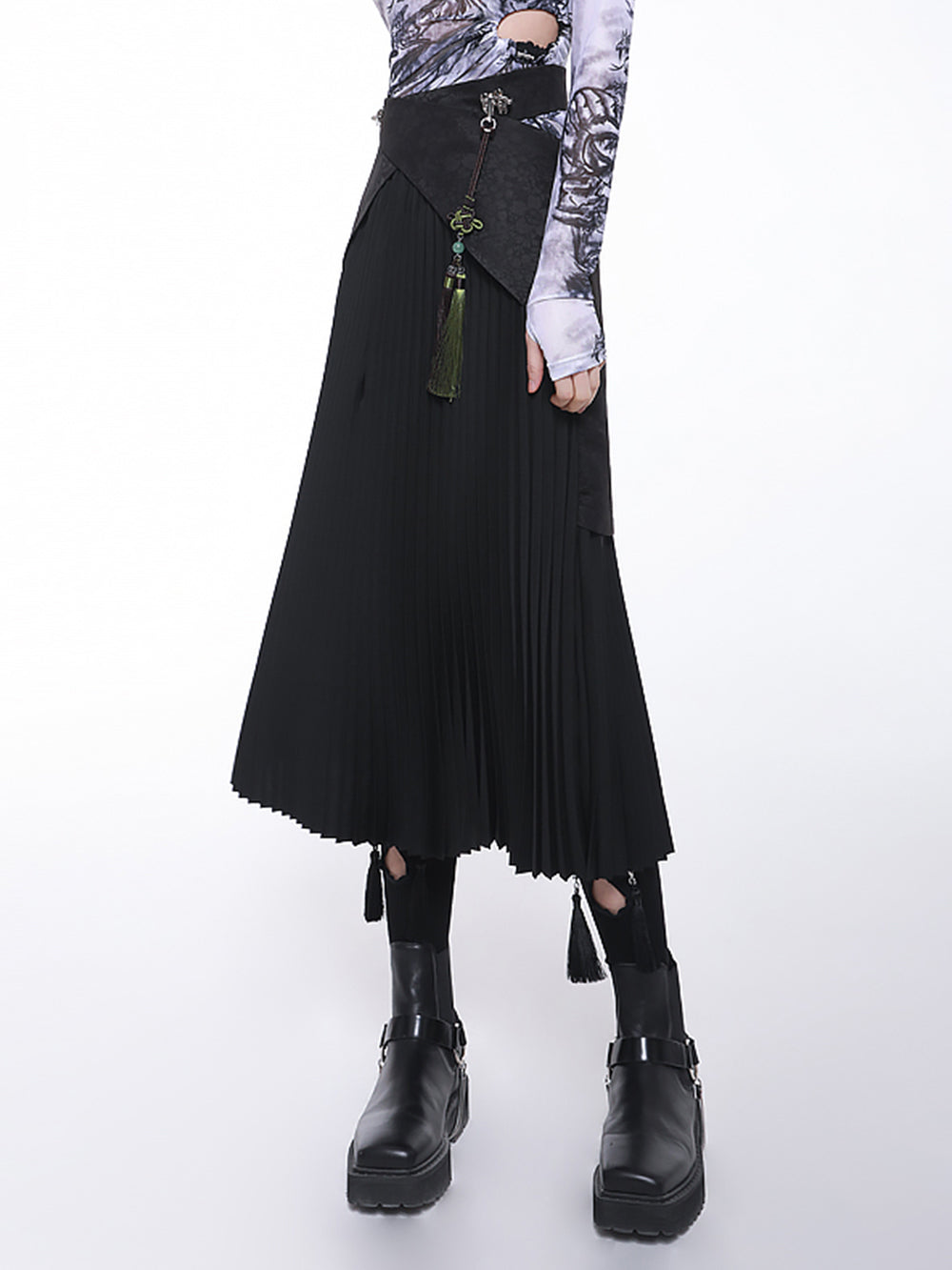 MUKTANK × CUUDICLAB Modified Song-style Pleated Skirts
