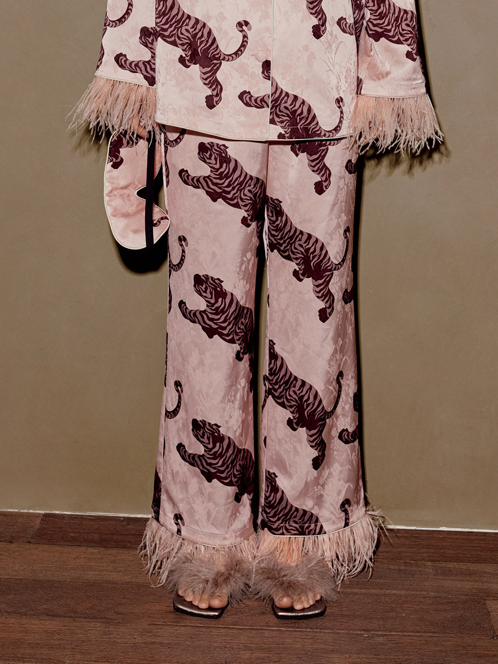 MUKZIN Crouching Dragon and Hidden Tiger with Ostrich Hair Pajama Pants