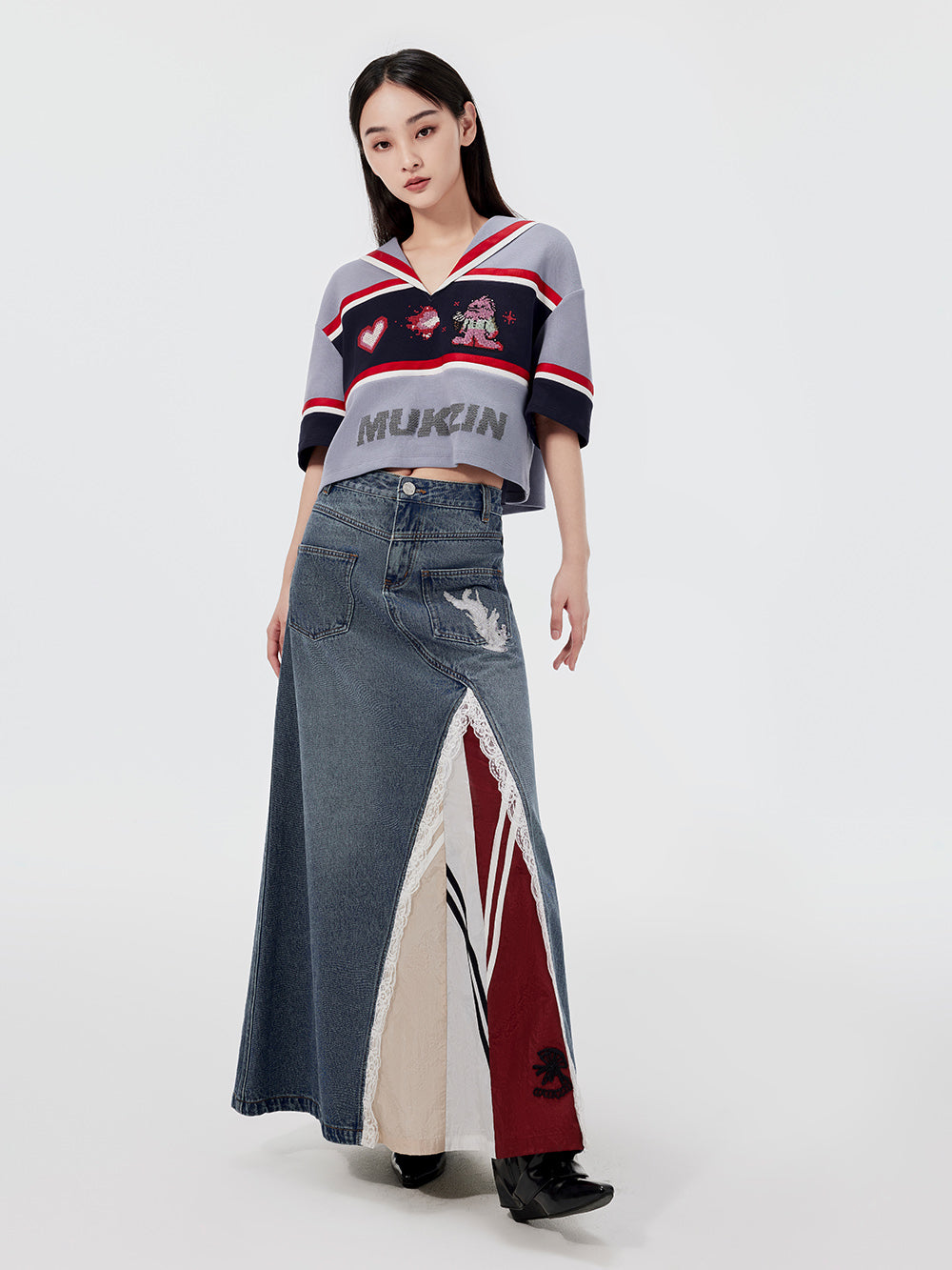 MUKZIN Navy Collar Cartoon Embroidered Loose T-shirt