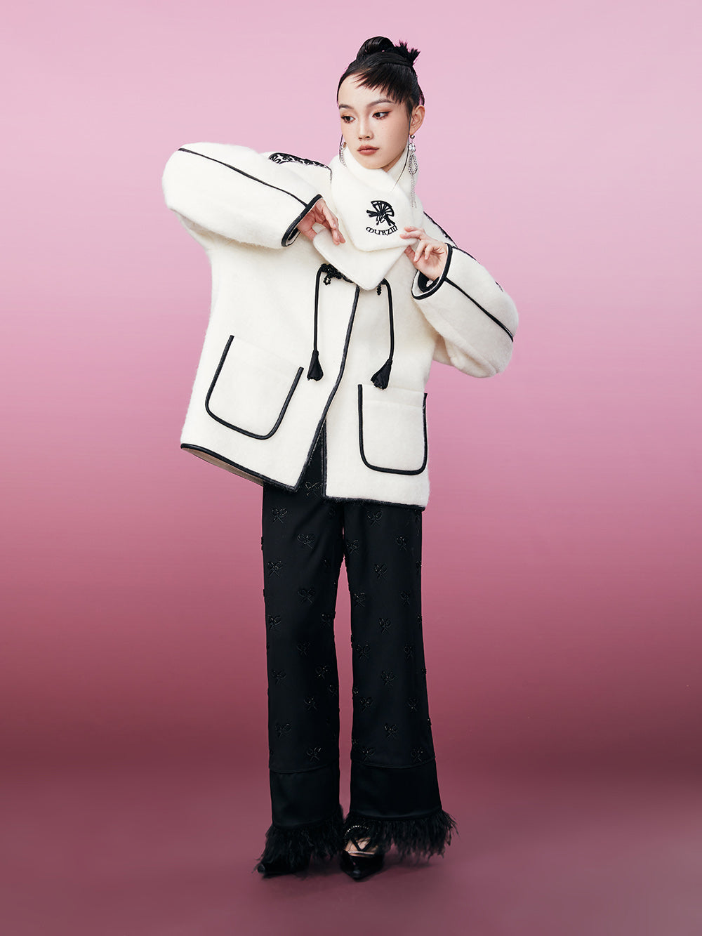 MUKZIN Water Waved Woolen White Coat