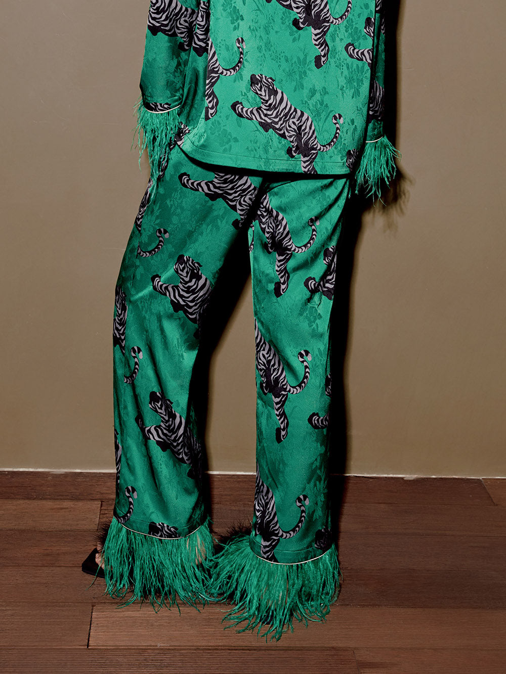 MUKZIN Crouching Dragon and Hidden Tiger with Ostrich Hair Pajama Pants