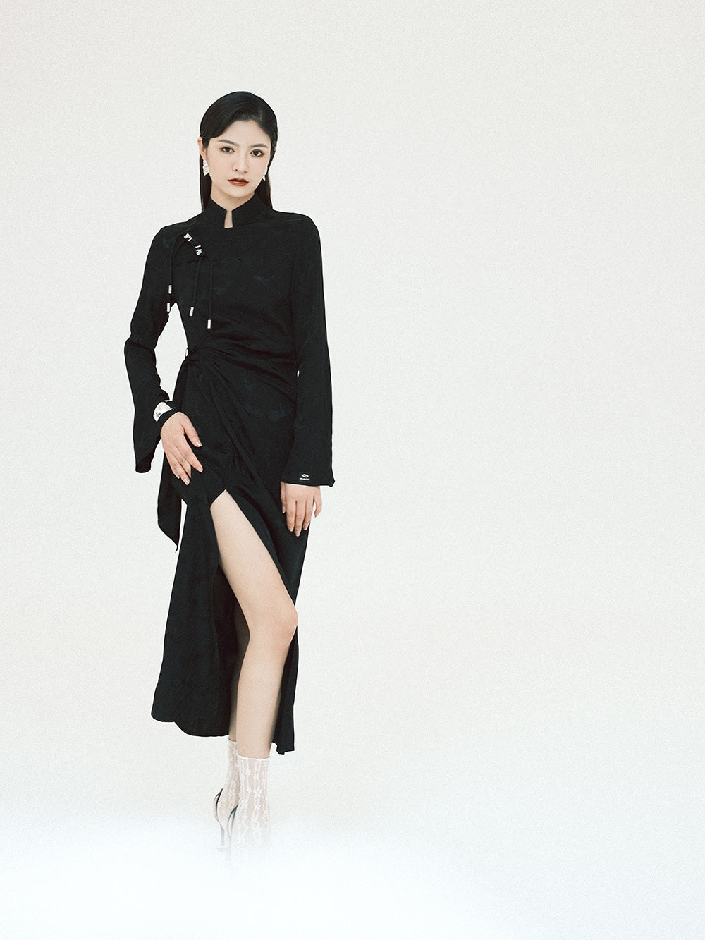 MUKZIN Linglong "Joyful Phoenix" - New Chinese-Style Jacquard High-Slit Cheongsam Dress