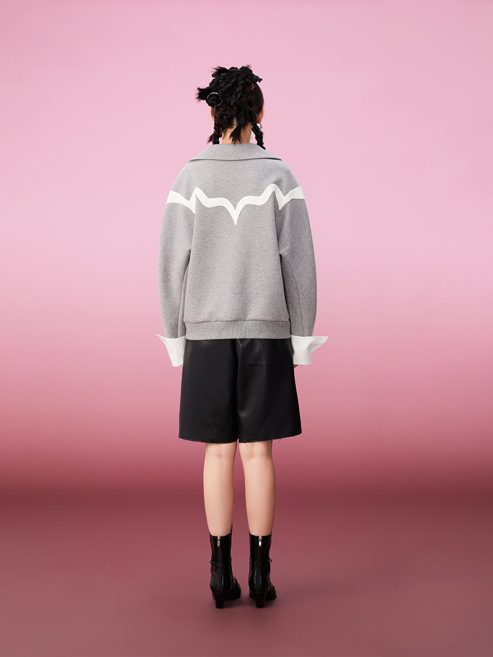 MUKZIN  Off-White Contrasting Small V-Neck Sweatshirt Casual