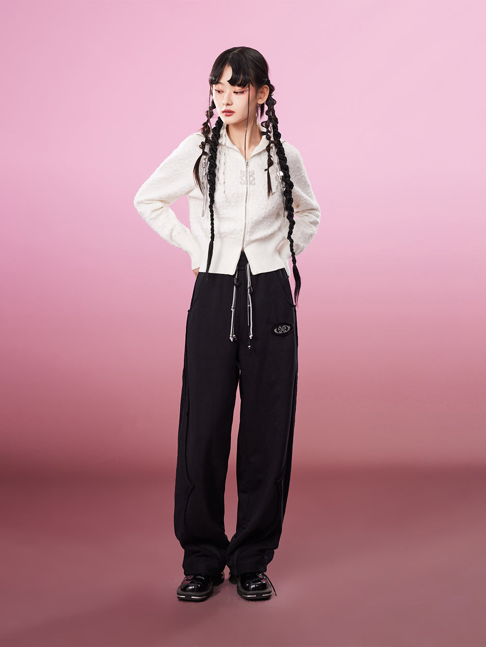 MUKZIN Jacquard Soft White Casual Age-reducing Cardigan Sweater