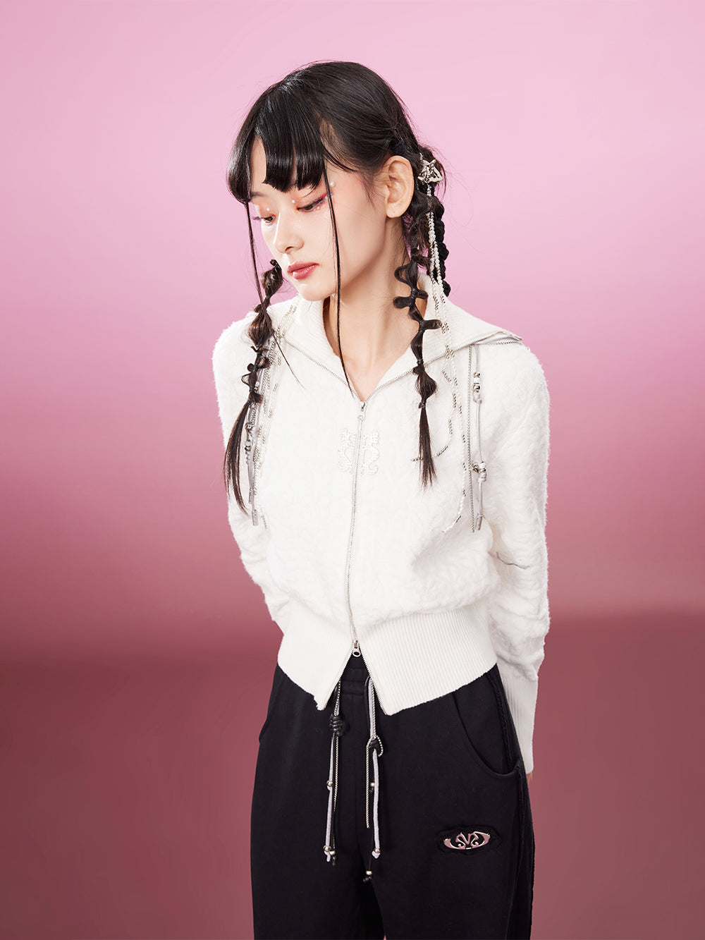MUKZIN Jacquard Soft White Casual Age-reducing Cardigan Sweater