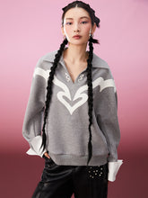 MUKZIN  Off-White Contrasting Small V-Neck Sweatshirt Casual