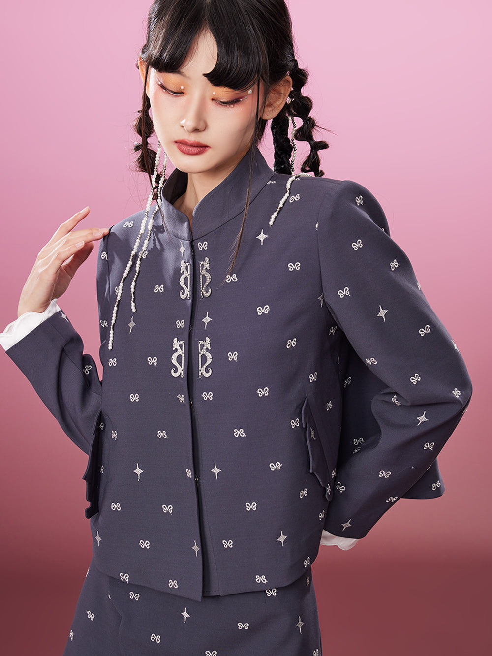 MUKZIN Age-reducing Embroidered Vintage Style Elegant Coat