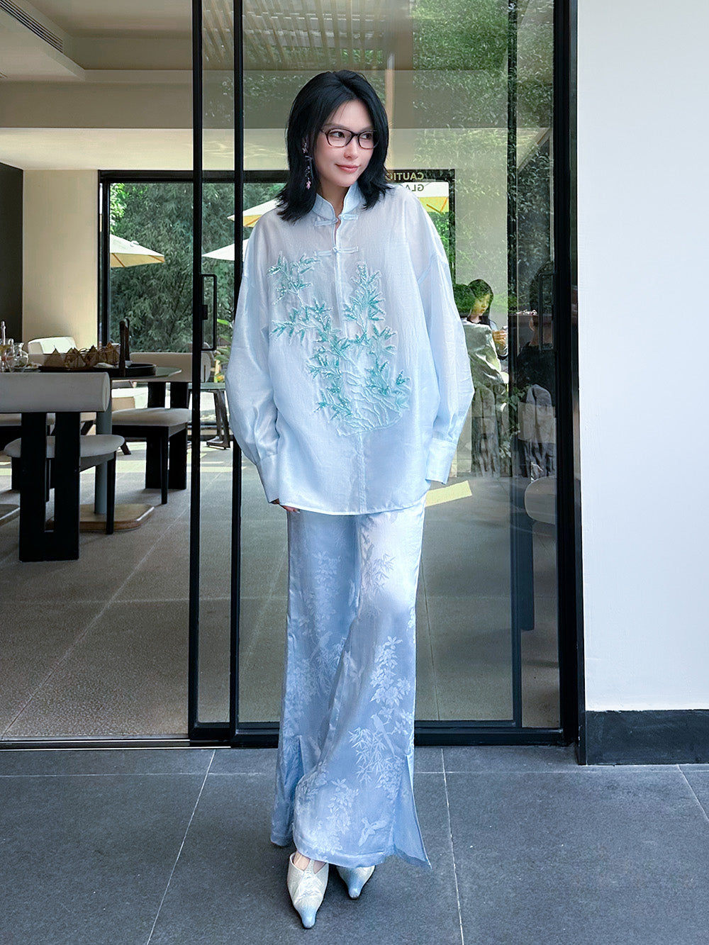 MUKZIN Chinese Style Stand-up Collar Button-down Long-sleeved Shirt
