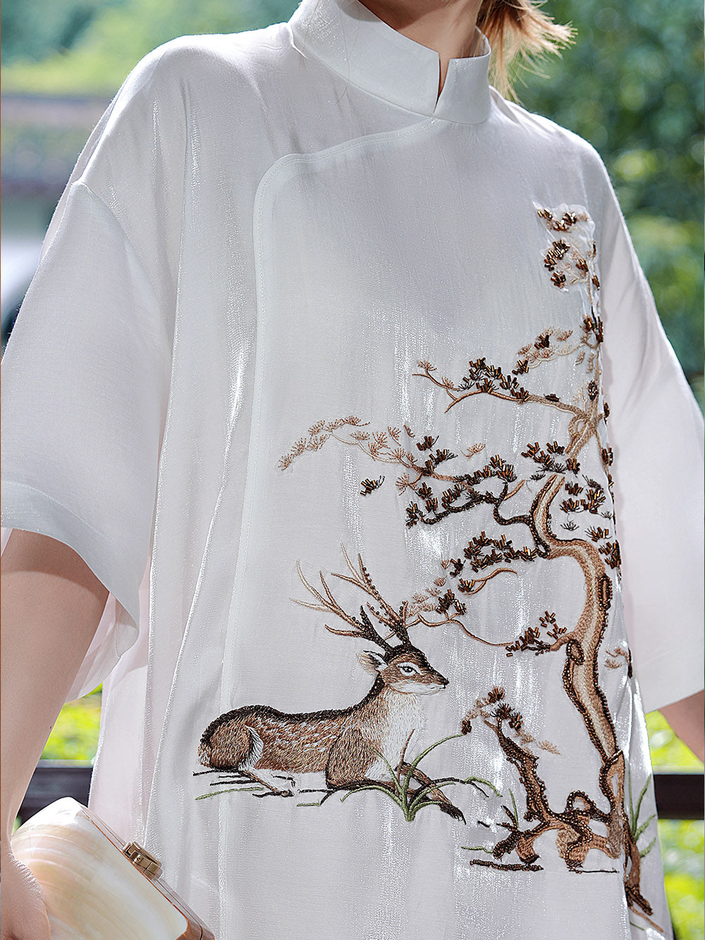MUKZIN White Chinese Embroidery Mid-sleeve Loose Shirt