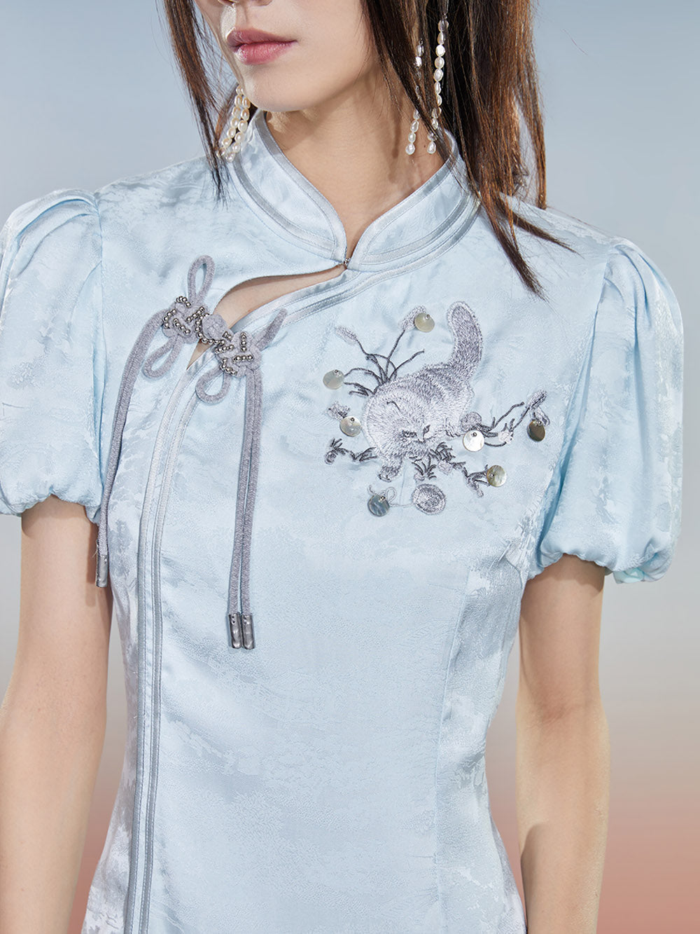 MUKZIN Charming Cheongsam Hollow Puff Sleeves Embroidered Slits