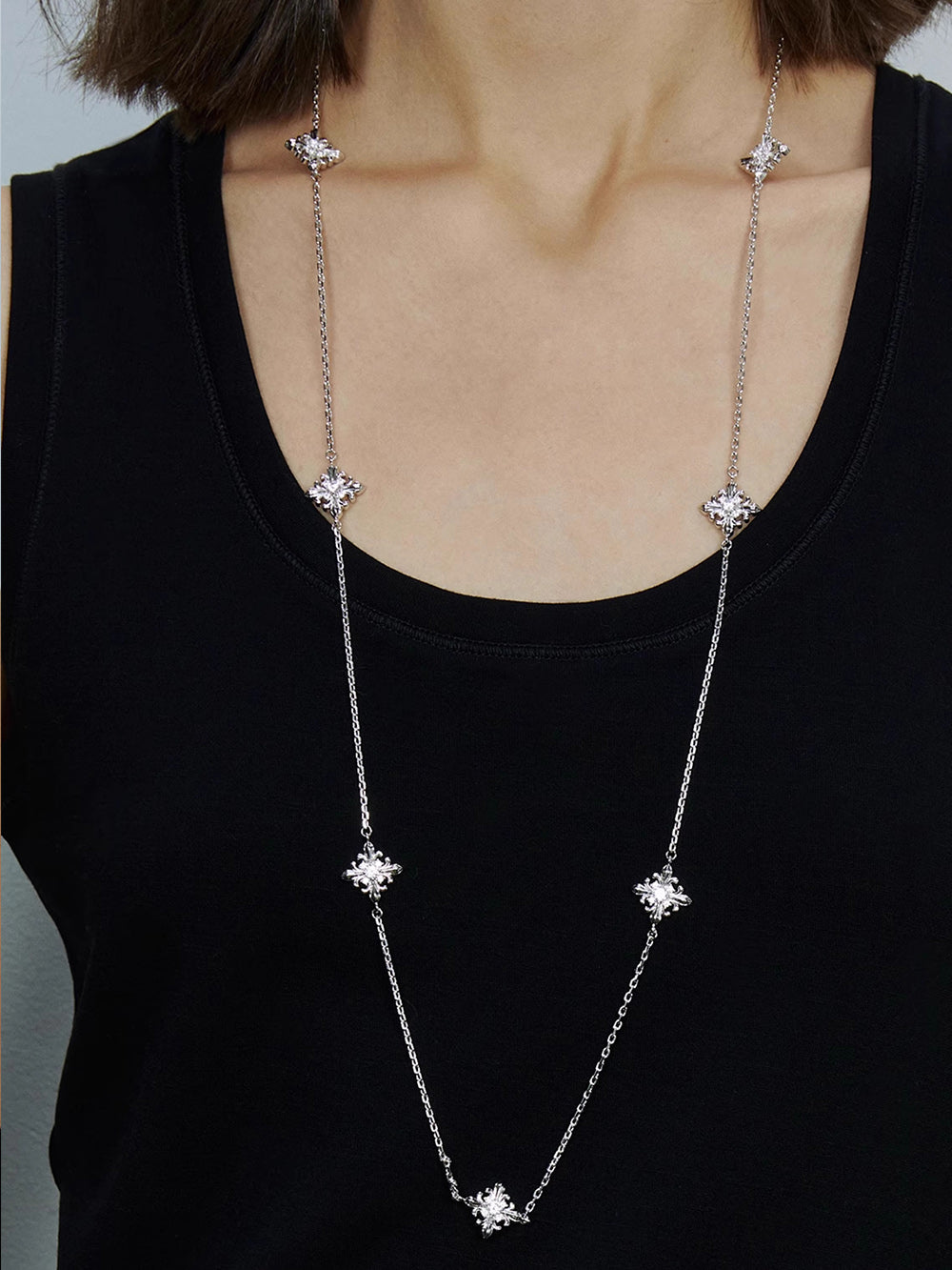 MUKTANK×SUN HUNTER Long Iris-themed Necklace