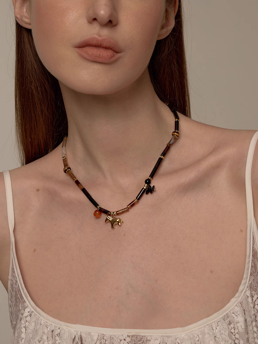 MUKTANK×SUN HUNTER Pony-shaped Cylindrical Agate Necklace