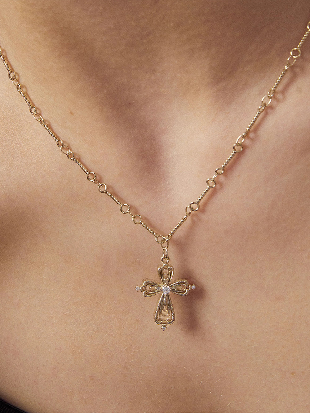 MUKTANK×SUN HUNTER Lace cross plain chain