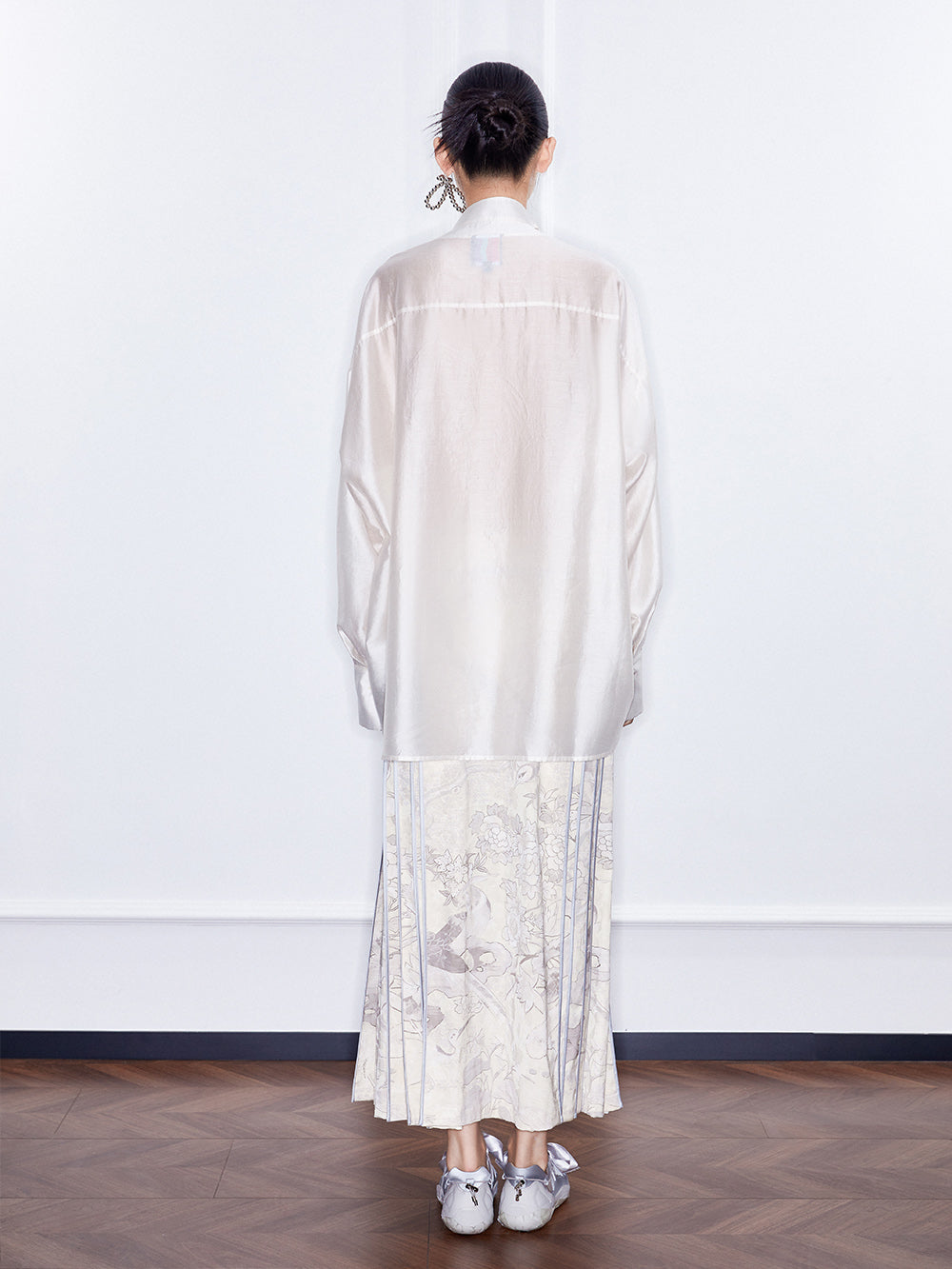 MUKZIN SpringPrelude Full Court Fragrance Straight Tube Pleated Mamian Skirt